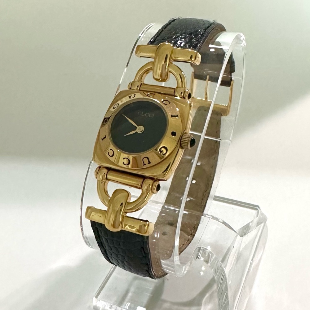 Gucci 6300l Women’s Quartz Gold Finish Black Leather